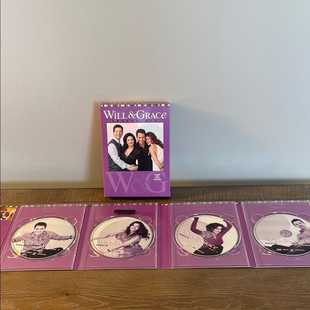 Will & Grace DVD Box Sets - Seasons 1, 3, 5, 6 and 7 - Picture 5 of 7
